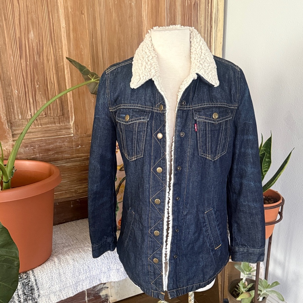 Levi's Dark Blue Denim Jacket with Cream Sherpa Collar